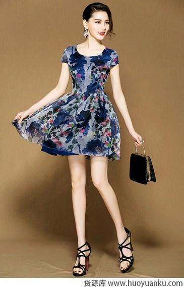 蓝色夏天清凉至上-第8张图片-货源库