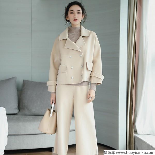 看起来很贵搭起来容易,白色外套让人着迷-第5张图片-货源库 看起来很贵搭起来容易,白色外套让人着迷-第5张图片-货源库