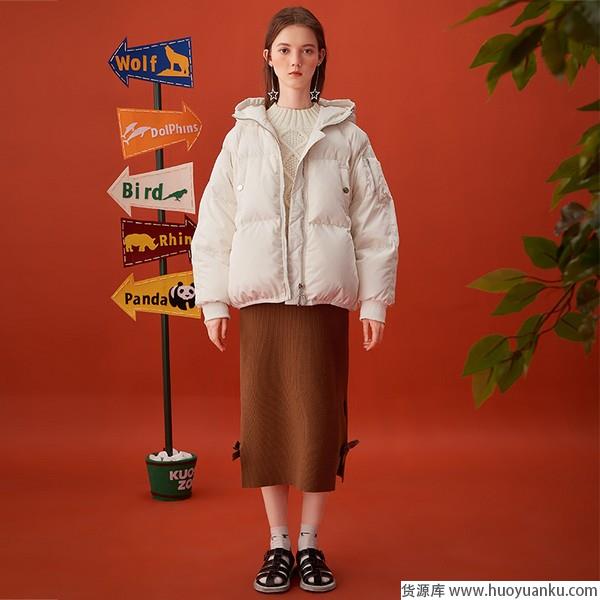 看起来很贵搭起来容易,白色外套让人着迷-第10张图片-货源库 看起来很贵搭起来容易,白色外套让人着迷-第10张图片-货源库