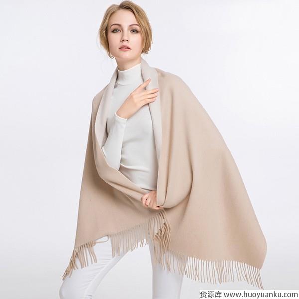 看起来很贵搭起来容易,白色外套让人着迷-第16张图片-货源库 看起来很贵搭起来容易,白色外套让人着迷-第16张图片-货源库