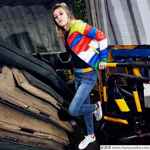 这些短款羽绒服,保暖时尚不臃肿-第7张图片-货源库 这些短款羽绒服,保暖时尚不臃肿-第7张图片-货源库