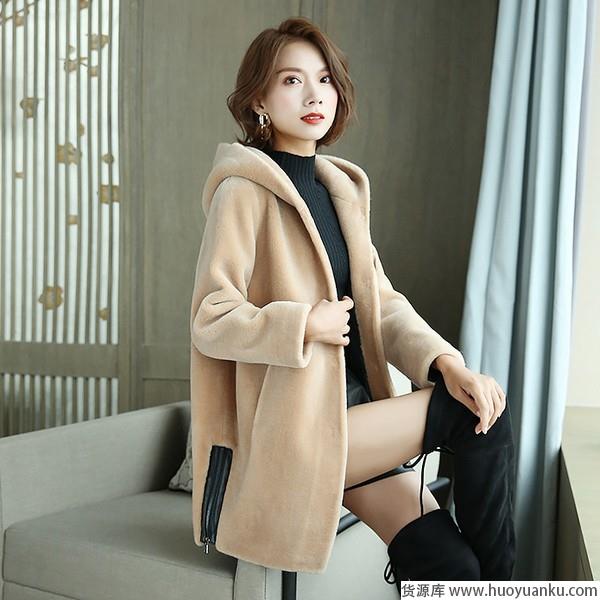 穿什么傲立雪中?这三种外套陪伴度过凛冬-第4张图片-货源库 穿什么傲立雪中?这三种外套陪伴度过凛冬-第4张图片-货源库