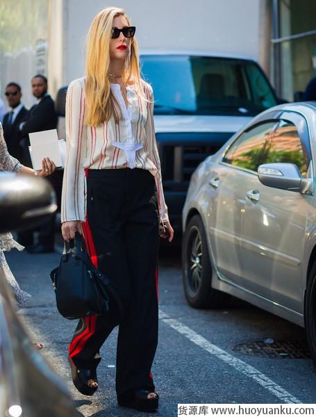 无论走什么风格,都需要万能的黑裤子-第6张图片-货源库 无论走什么风格,都需要万能的黑裤子-第6张图片-货源库