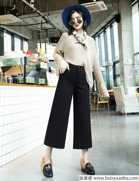 无论走什么风格,都需要万能的黑裤子-第8张图片-货源库 无论走什么风格,都需要万能的黑裤子-第8张图片-货源库