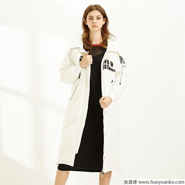 强势种草羽绒服也可以很fashion-第8张图片-货源库