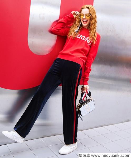 平易近人和富丽堂皇之间还差一道丝绒-第15张图片-货源库