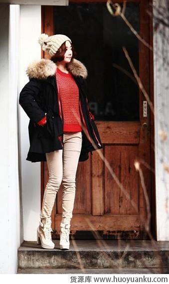 高跟鞋+窄腿裤打造修长美腿-第4张图片-货源库