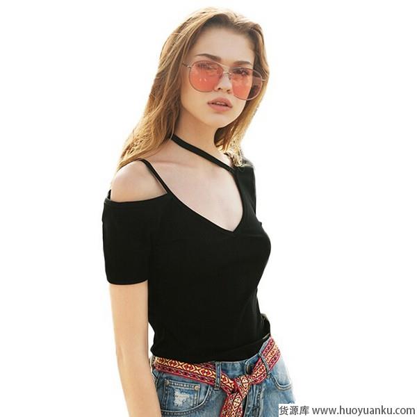 抢占C位，心机衣领T恤毫不费力赢很大-第6张图片-货源库