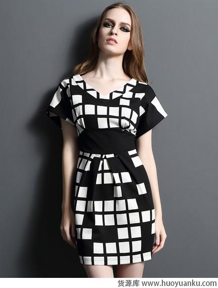 几何印花不难穿成熟大牌随心享-第6张图片-货源库 几何印花不难穿成熟大牌随心享-第6张图片-货源库