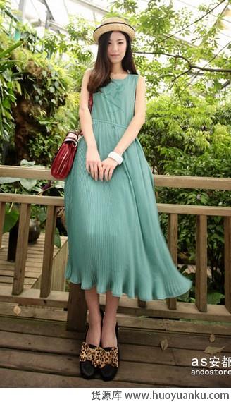 长裙要搭配什么样的鞋子-第1张图片-货源库