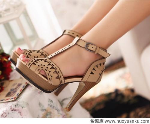 小鞋子寻找真爱的故事-第2张图片-货源库