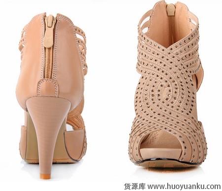 小鞋子寻找真爱的故事-第5张图片-货源库