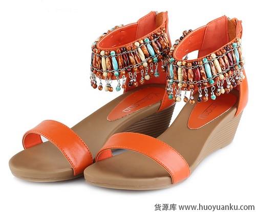 坡跟凉鞋美丽不累脚-第14张图片-货源库