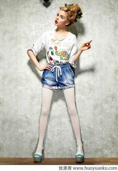 简单T恤穿出偶像范儿-第10张图片-货源库 简单T恤穿出偶像范儿-第10张图片-货源库