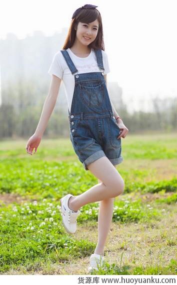 背带裤的夏天