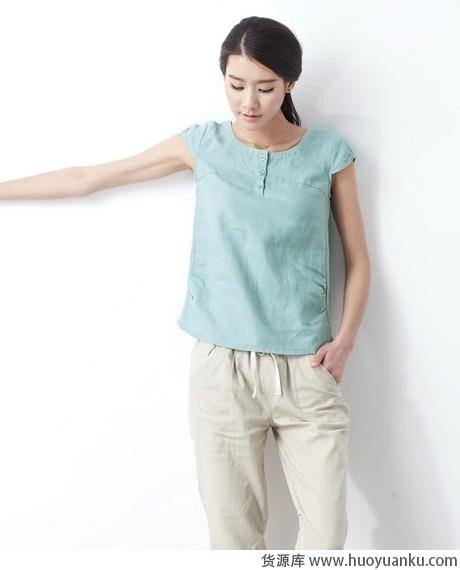 看百搭T恤的精彩搭配-第7张图片-货源库