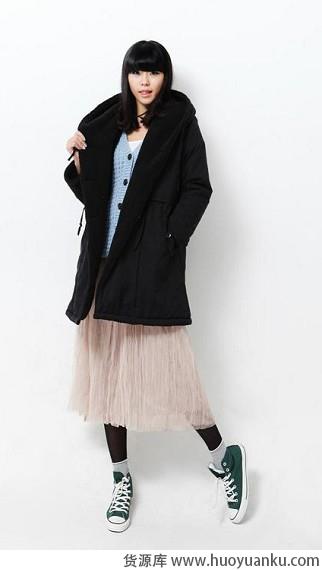 反季节夏裙冬穿很时尚-第3张图片-货源库