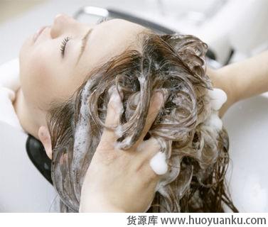 解决头皮油腻的方法-第1张图片-货源库