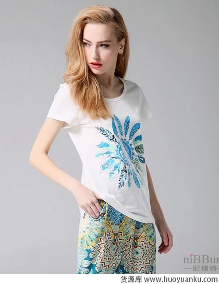 百搭不贵最是短袖T-第3张图片-货源库