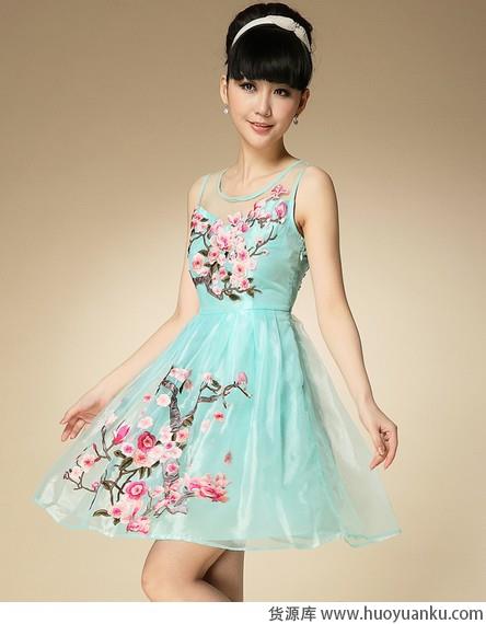 万种风采百变女人-第3张图片-货源库