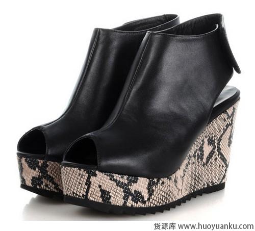 爱上坡跟的忠诚-第12张图片-货源库