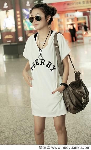 潮T这样穿出高街范-第3张图片-货源库 潮T这样穿出高街范-第3张图片-货源库