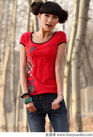 潮T这样穿出高街范-第5张图片-货源库 潮T这样穿出高街范-第5张图片-货源库