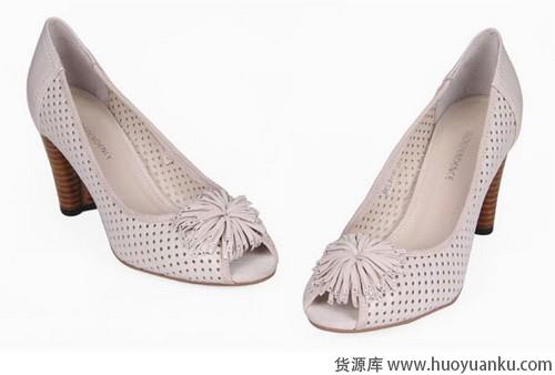 夏季潮流风向之凉鞋篇-第8张图片-货源库 夏季潮流风向之凉鞋篇-第8张图片-货源库