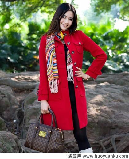 型格大衣今冬俏走简洁奢华风-第1张图片-货源库 型格大衣今冬俏走简洁奢华风-第1张图片-货源库