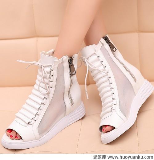 多雨的季节不要穿袜子-第1张图片-货源库