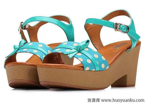 多雨的季节不要穿袜子-第4张图片-货源库