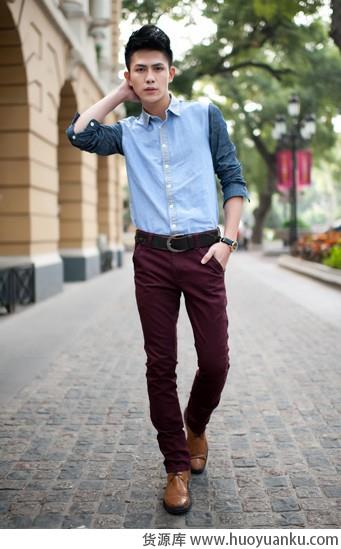 他的小脚裤潮着时尚走-第1张图片-货源库