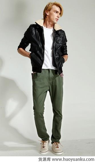 他的小脚裤潮着时尚走-第7张图片-货源库