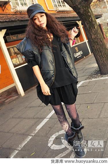 另类打底裤的个性穿搭-第6张图片-货源库