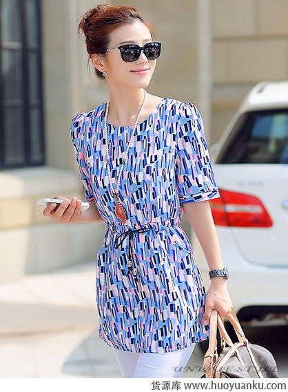 上装选对版，抢眼成功一大半-第2张图片-货源库