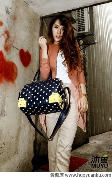 包容爱意送给最爱的她-第1张图片-货源库