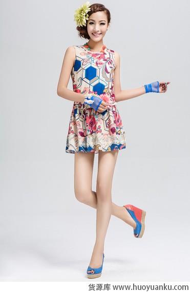 还是穿连衣裙吧-第3张图片-货源库