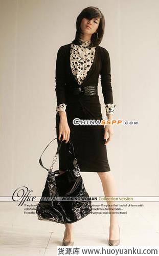 七款典雅黑色调职业装-第2张图片-货源库