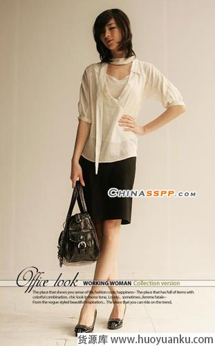 七款典雅黑色调职业装-第7张图片-货源库