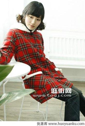 清纯秀丽的呢子大衣-第3张图片-货源库