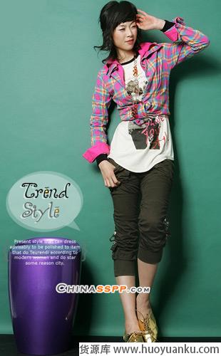 八款简约自然的时尚春装-第5张图片-货源库