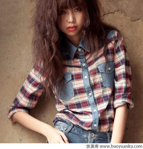 牛仔搭配，早春混搭别出心裁-第4张图片-货源库