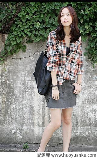 秋日清爽格子衬衫-第1张图片-货源库 秋日清爽格子衬衫-第1张图片-货源库