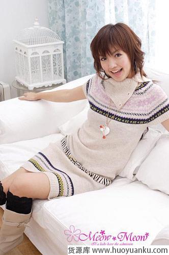 超甜美的针织连衣裙-第3张图片-货源库