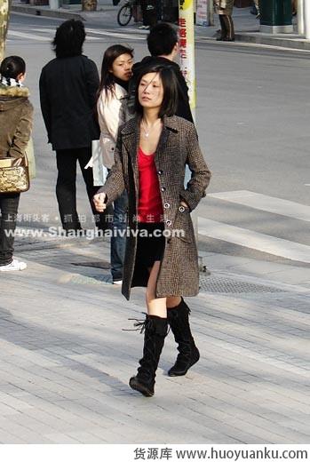 上海MM街头装扮实拍-第7张图片-货源库