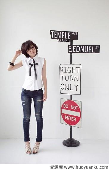 简单朴素便利贴女孩装扮-第2张图片-货源库