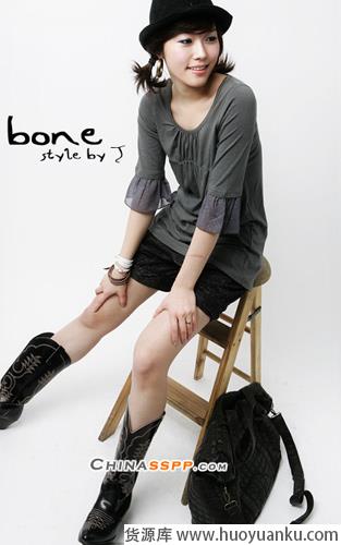 清纯甜美的少女装-第1张图片-货源库