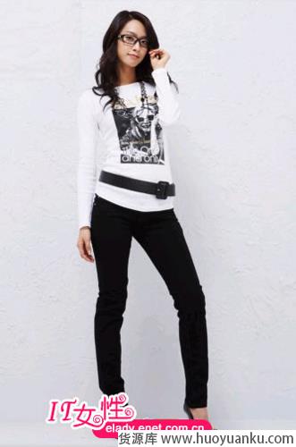 提升成熟高贵气质的黑色调搭配-第4张图片-货源库