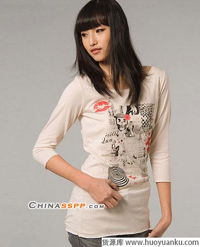 动感十足的长款T恤-第4张图片-货源库