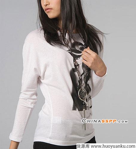 动感十足的长款T恤-第10张图片-货源库